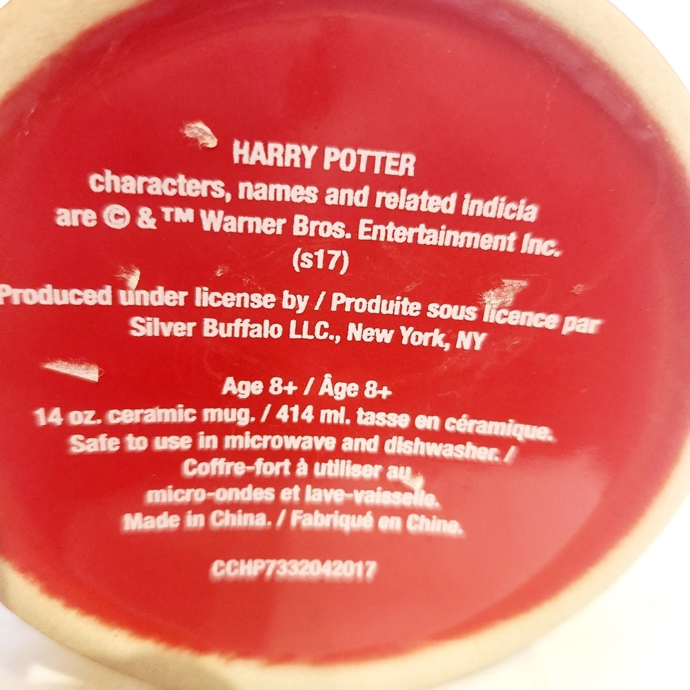 Harry Potter Gryffindor Crest 14 oz Coffee Hot Chocolate Mug Cup Warner Bros - Picture 2 of 15